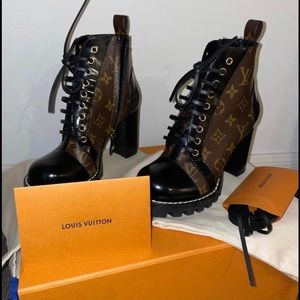 COPY - Louis Vuitton Star Trail Ankle Boots. Size 7